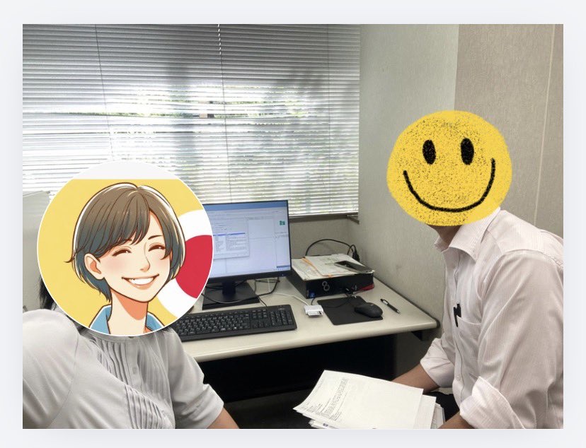 相談窓口のパソコンに向かって、電子申請の手続きを進めているところ